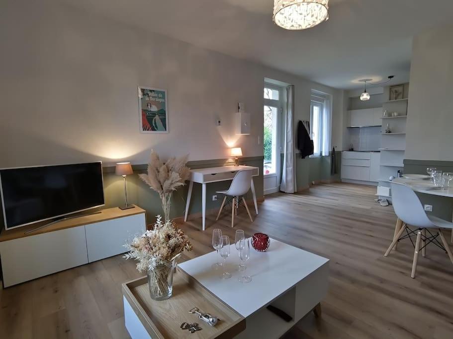 Appartement Cosy Avec Jardin Cloture Bretenoux Luaran gambar
