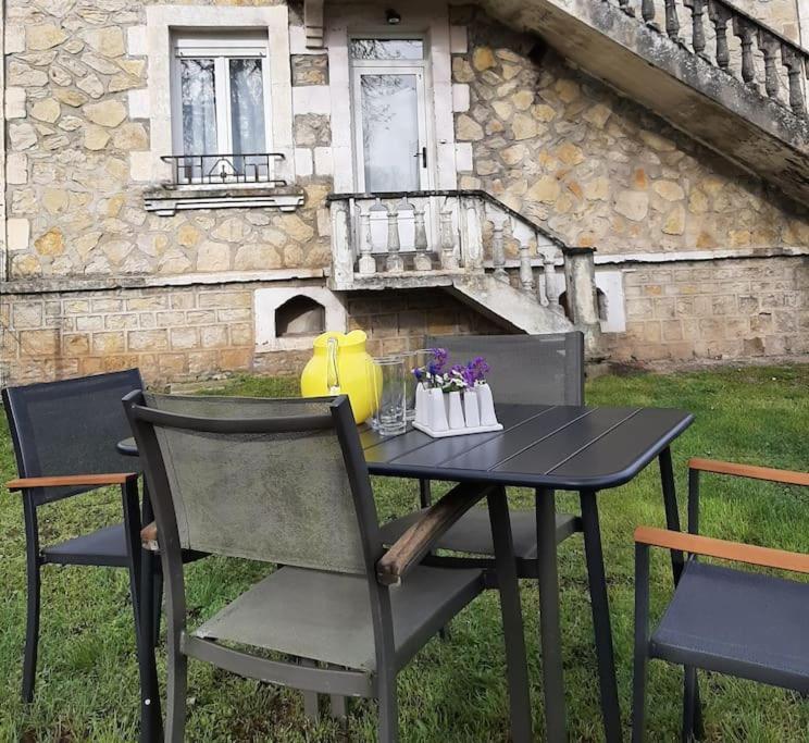 Appartement Cosy Avec Jardin Cloture Bretenoux Luaran gambar